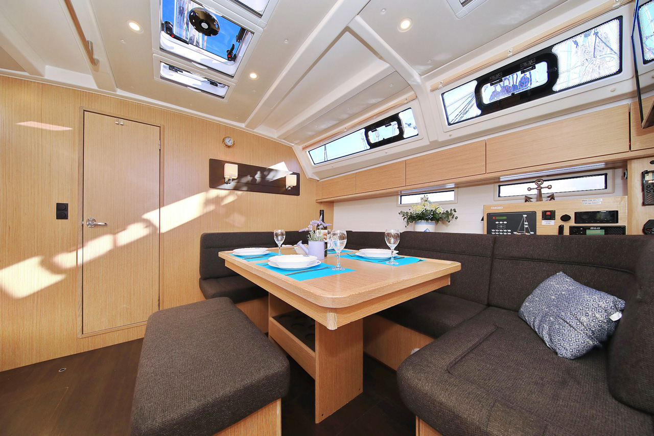 Photo #12 - Bavaria Cruiser 46 - 4 cab. (Saphir) en Trogir - 31442