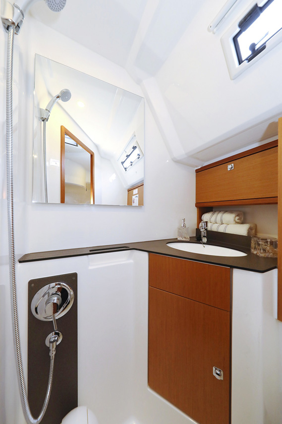 Photo #22 - Bavaria Cruiser 46 - 4 cab. (Bella III) en Biograd - 31443