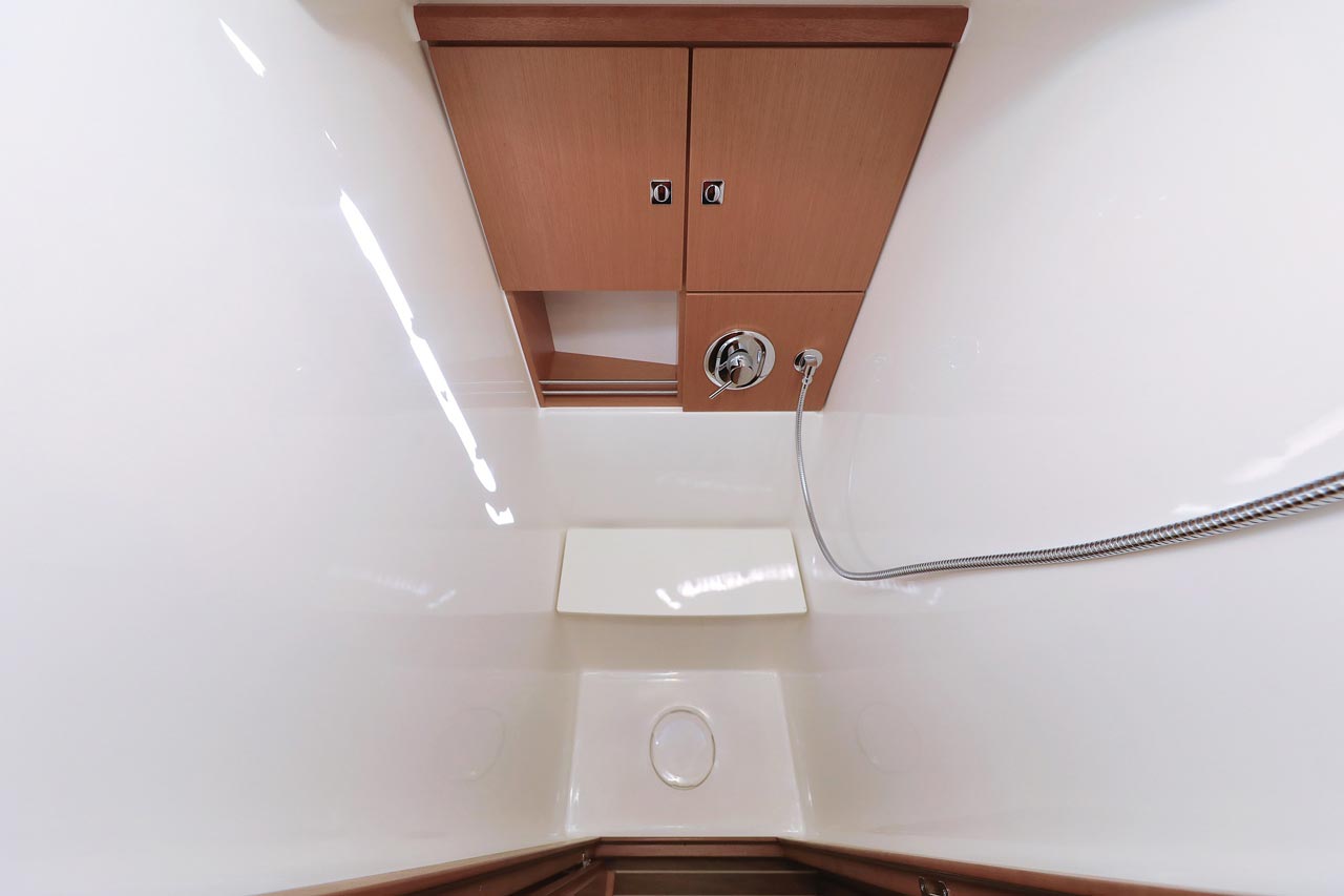 Photo #28 - Bavaria Cruiser 46 - 4 cab. (Evodia 1) en Biograd - 31444