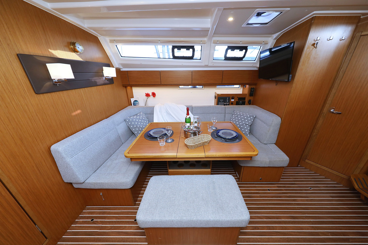 Photo #12 - Bavaria Cruiser 46 - 4 cab. (Rocky I) in Trogir - 31446