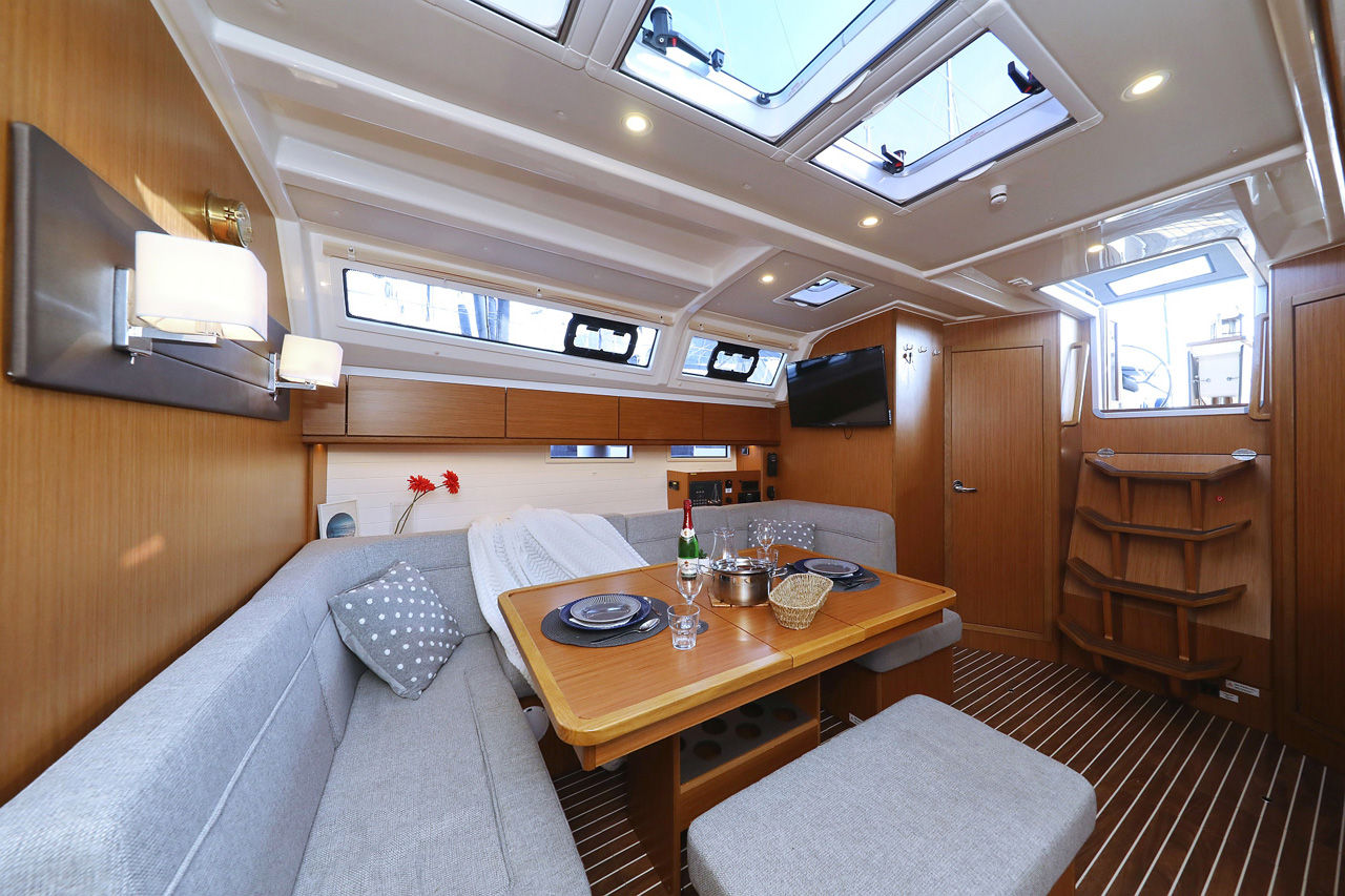 Photo #16 - Bavaria Cruiser 46 - 4 cab. (Rocky I) in Trogir - 31446