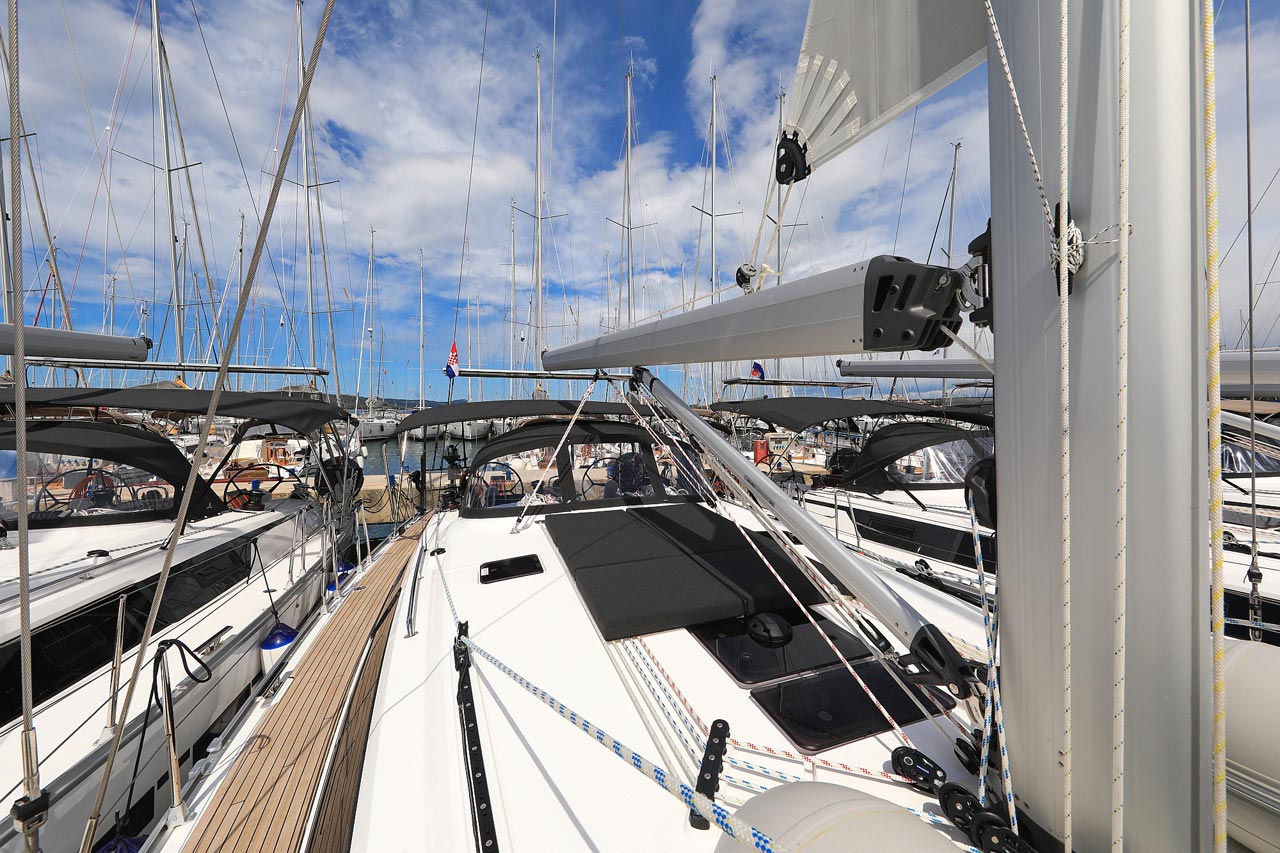 Photo #8 - Bavaria Cruiser 46 - 4 cab. (Aiolos I) en Biograd - 31450