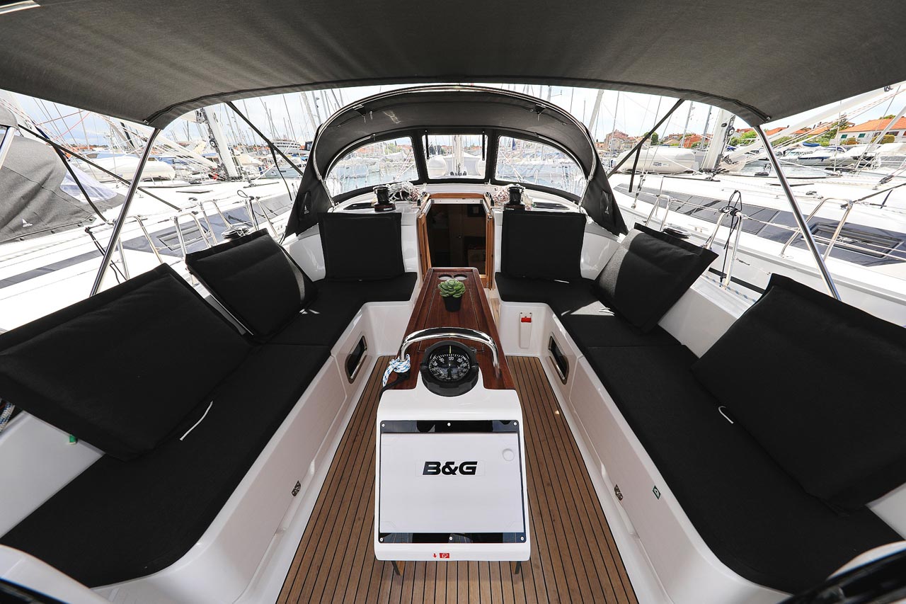 Photo #11 - Bavaria Cruiser 46 - 4 cab. (Aiolos I) en Biograd - 31450