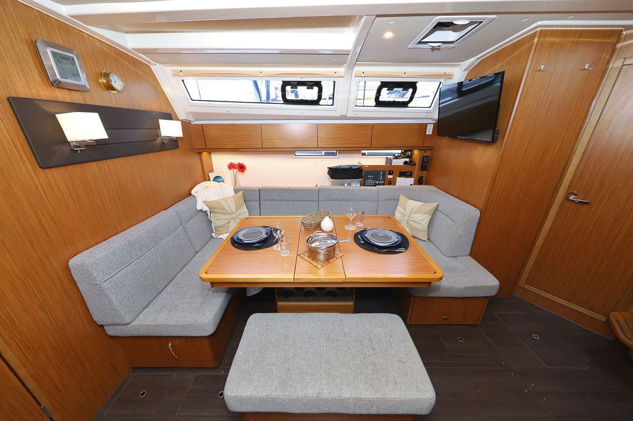 Photo #12 - Bavaria Cruiser 46 - 4 cab. (Rubin) in Biograd - 31451