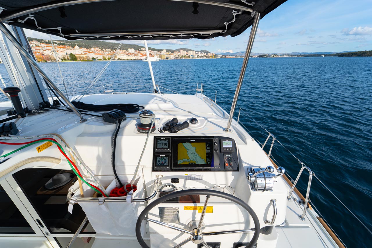 Photo #8 - Lagoon 40 - 4 + 2 cab (Sound of Silence) in Sibenik - 31464