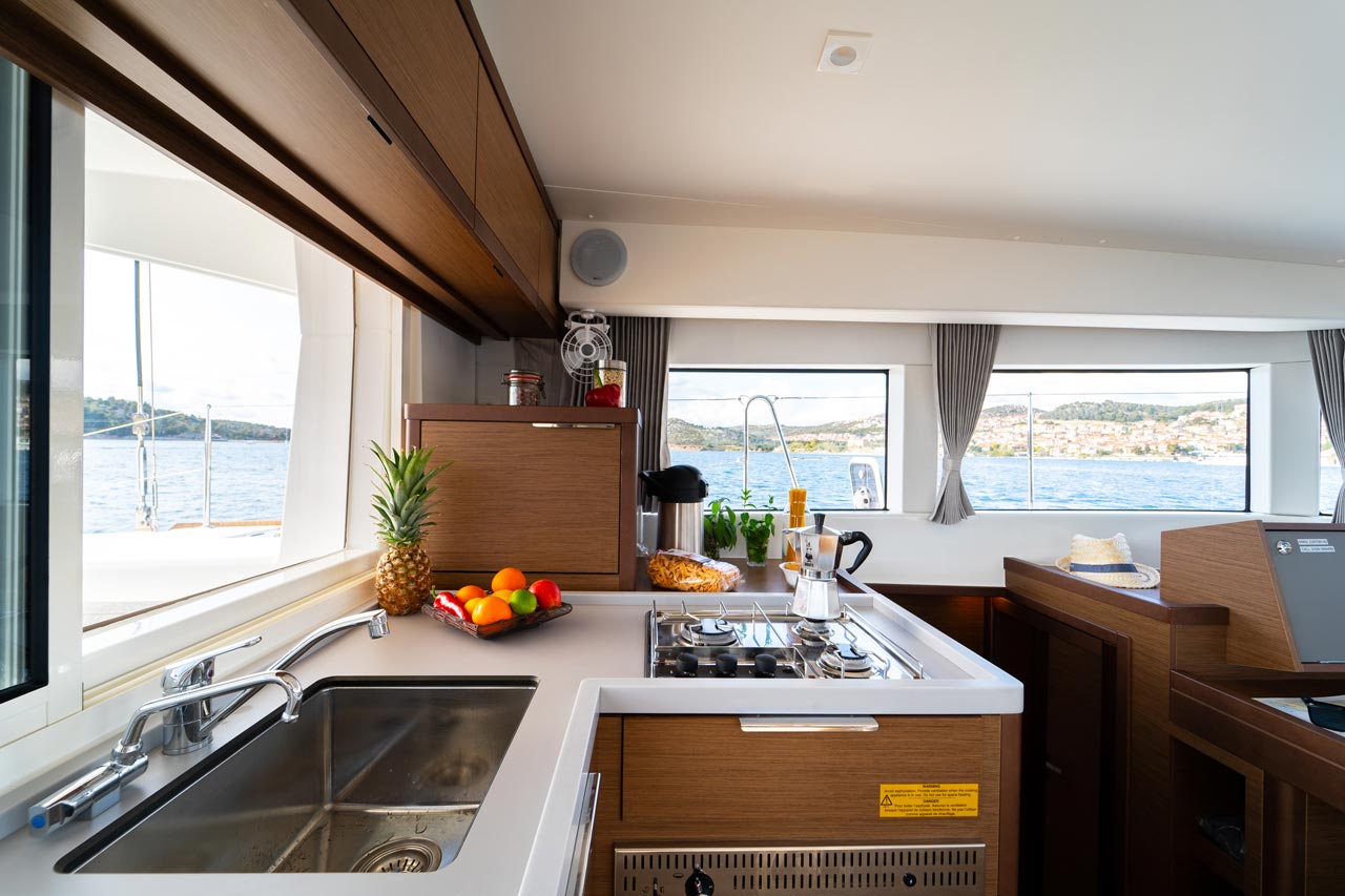 Photo #17 - Lagoon 40 - 4 + 2 cab (Sound of Silence) in Sibenik - 31464