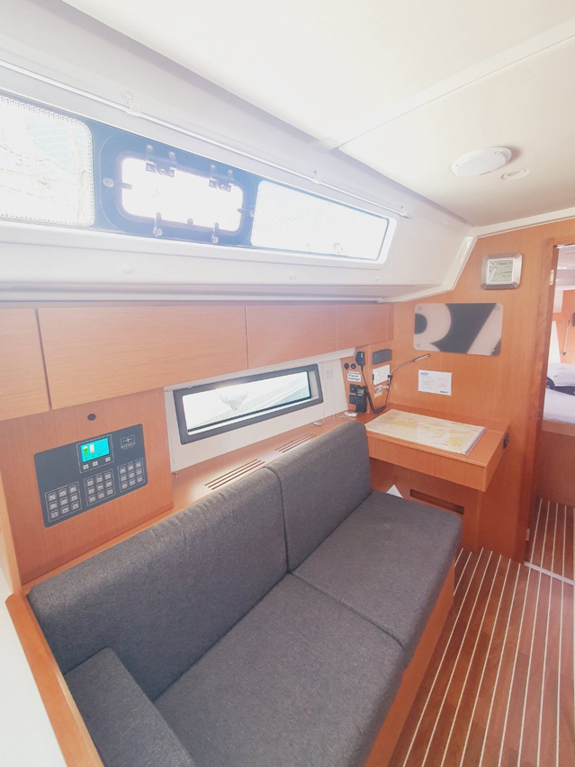 Photo #7 - Bavaria C42 (Lucia) in Pula - 31485