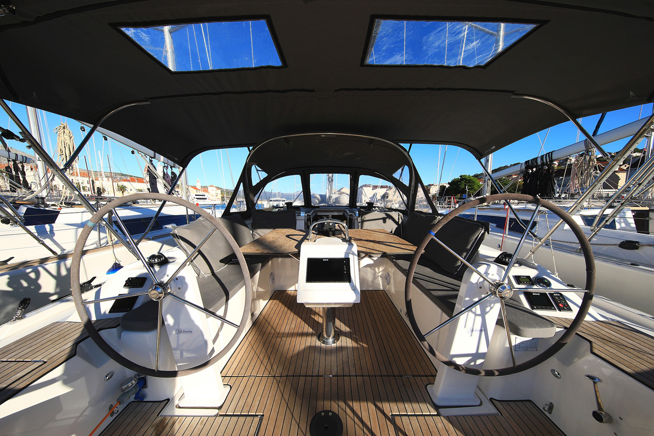 Photo #8 - Bavaria C42 Style (Lizzy) en Trogir - 31487