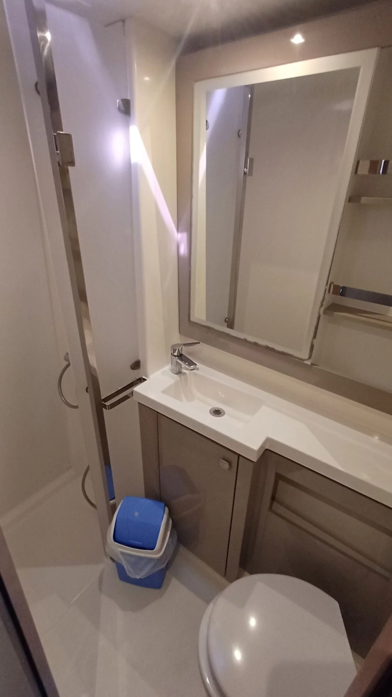 Fountaine Pajot Saona 47 Quintet - 5 + 1 cab. (BEYOND)  - 9