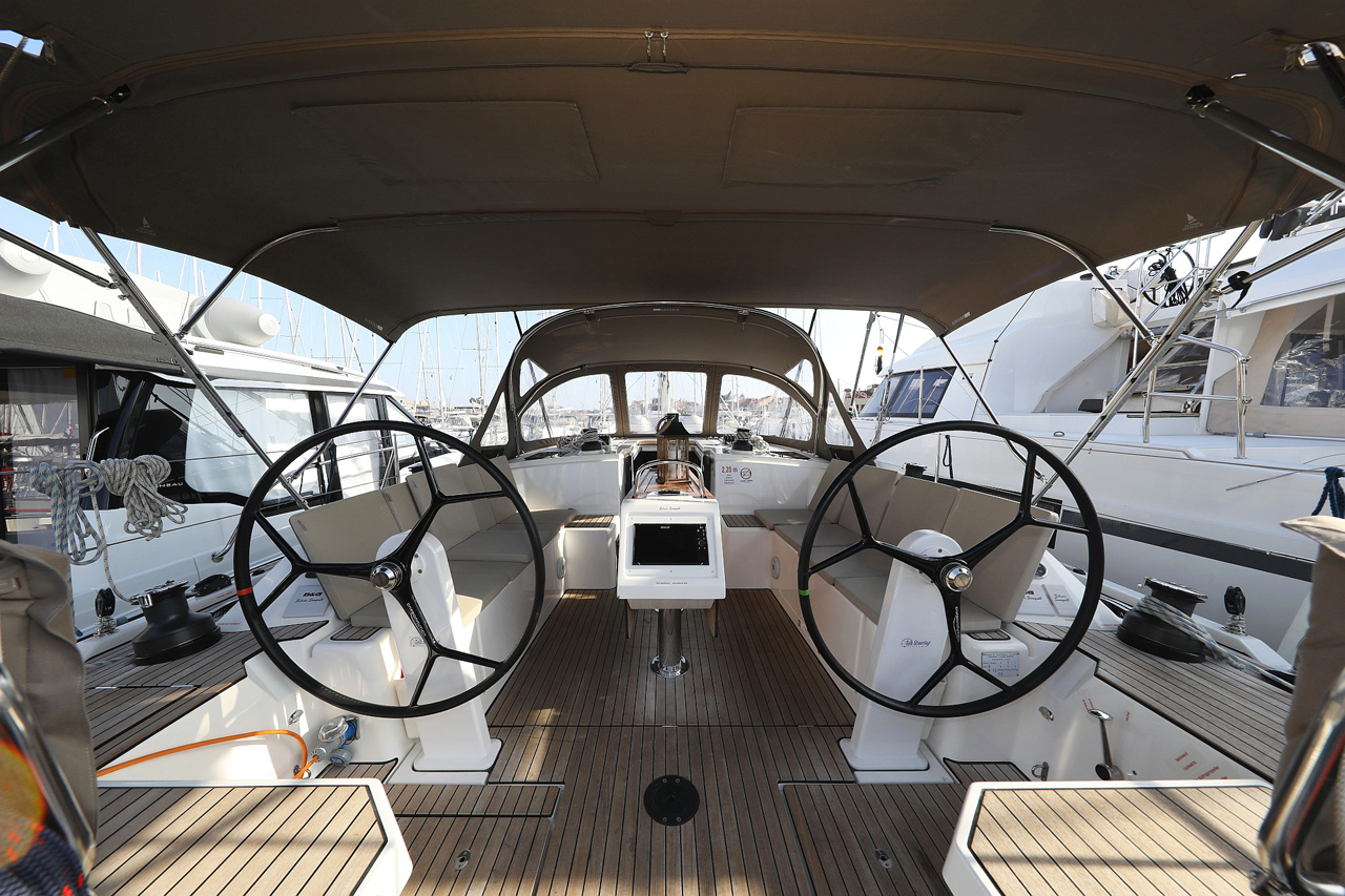 Photo #6 - Bavaria C42 Style (Silver Seagull) in Biograd - 31489