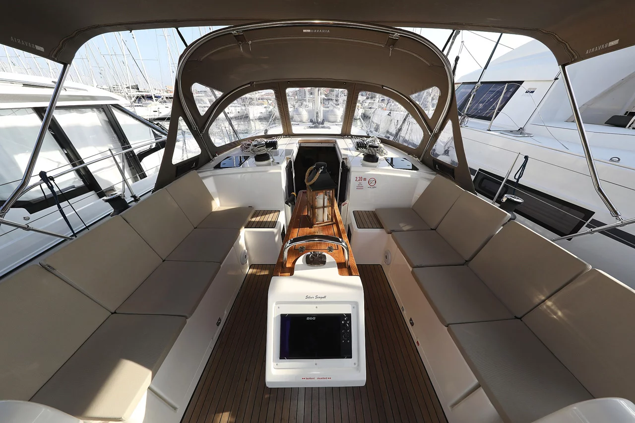 Bavaria C42 Style (Silver Seagull)  - 7