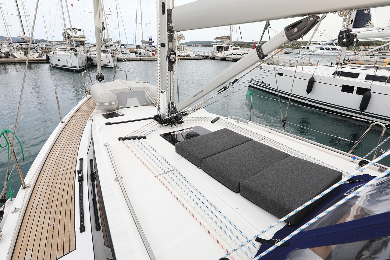 Photo #5 - Bavaria C38 (Ghost) in Biograd - 31586