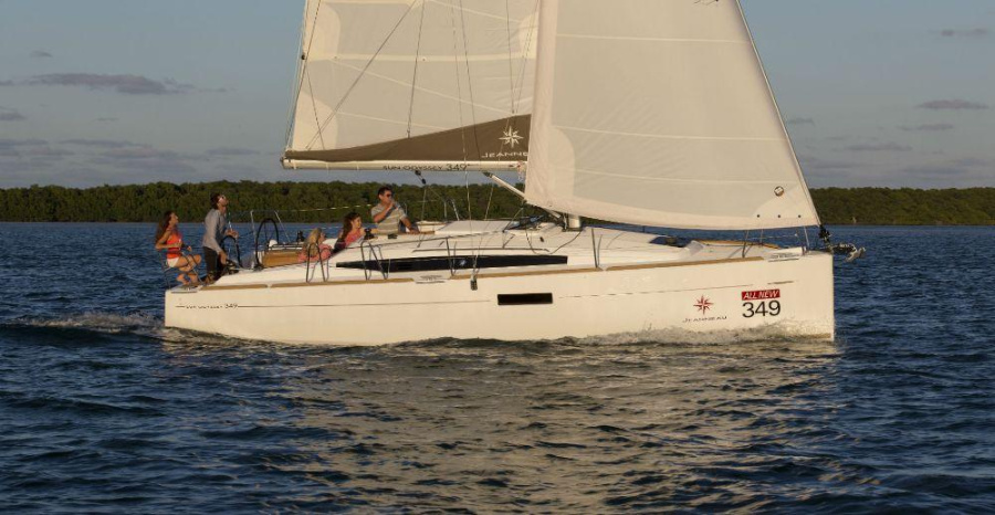 Photo #6 - Sun Odyssey 349 (LOUANNE) in La Trinite sur Mer - 31626