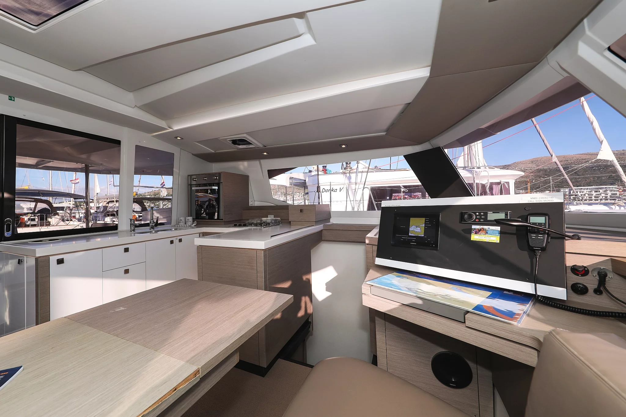 Fountaine Pajot Astrea 42 Quatuor (Macho)  - 17