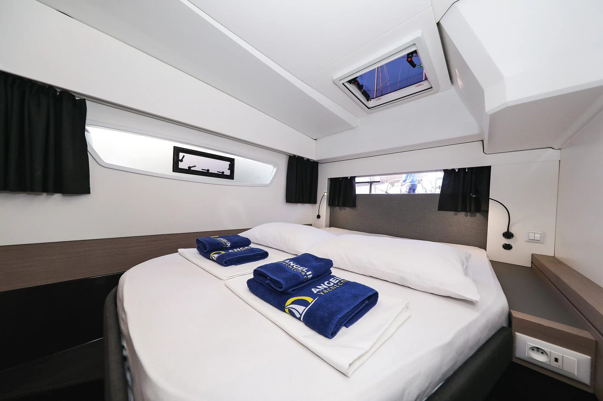 Fountaine Pajot Astrea 42 Quatuor (Macho)  - 26