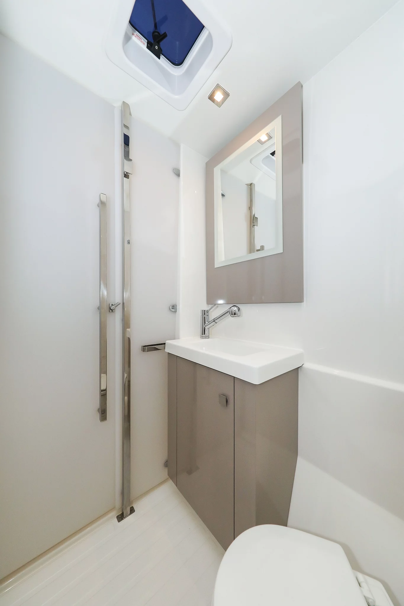 Fountaine Pajot Astrea 42 Quatuor (Macho)  - 39