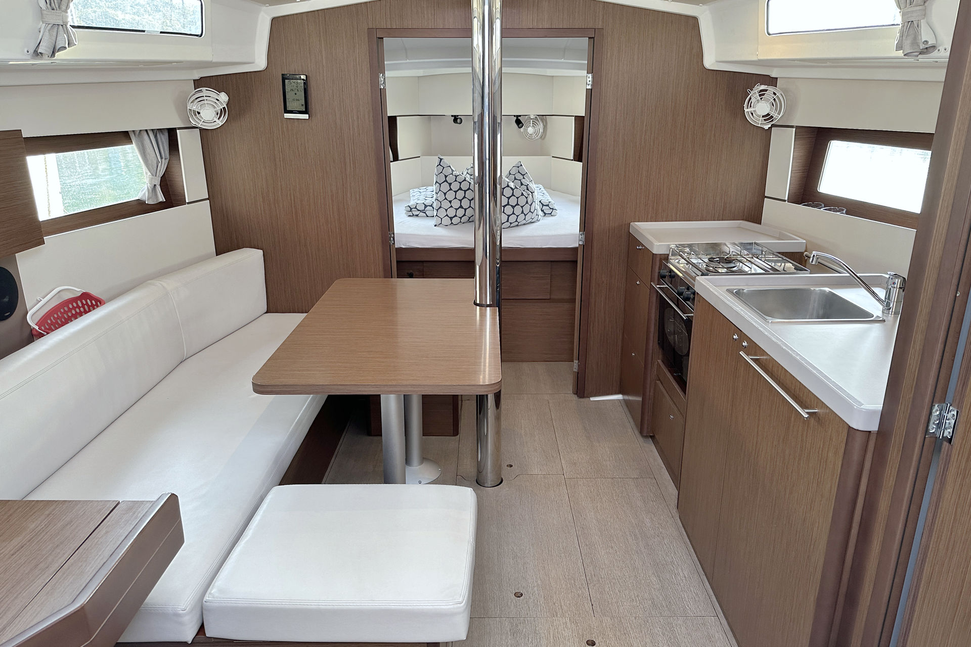 Photo #7 - Oceanis 38.1 (Flip) en Pula - 31707