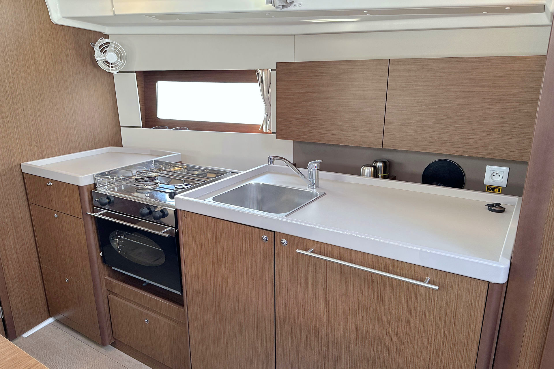 Photo #10 - Oceanis 38.1 (Flip) en Pula - 31707
