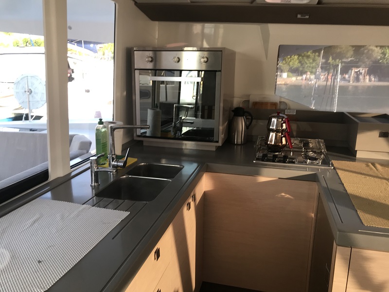 Photo #8 - Fountaine Pajot Astrea 42 - 4 + 1 cab. (Bonita) in Fethiye - 31743
