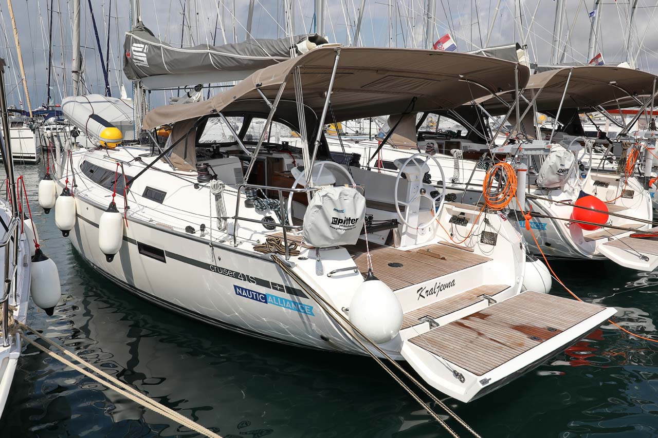 Photo #3 - Bavaria Cruiser 41S (Kraljevna (19)) in Murter - 31746