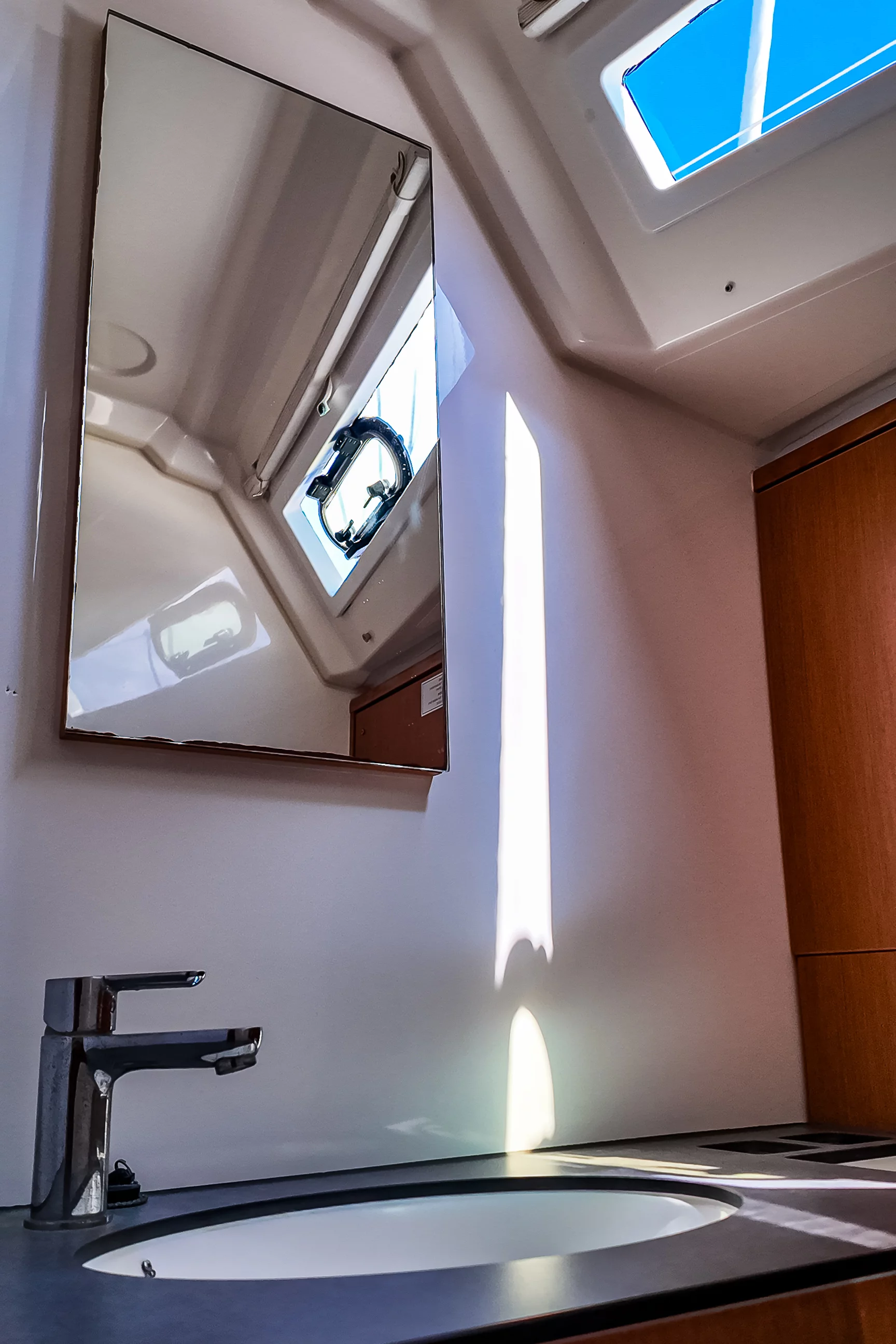 Oceanis 38.1 (The Boss)  - 15