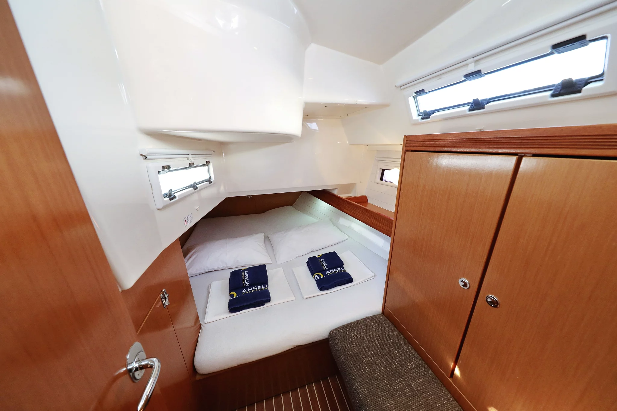 Bavaria Cruiser 40 S (Silver Arrow)  - 21