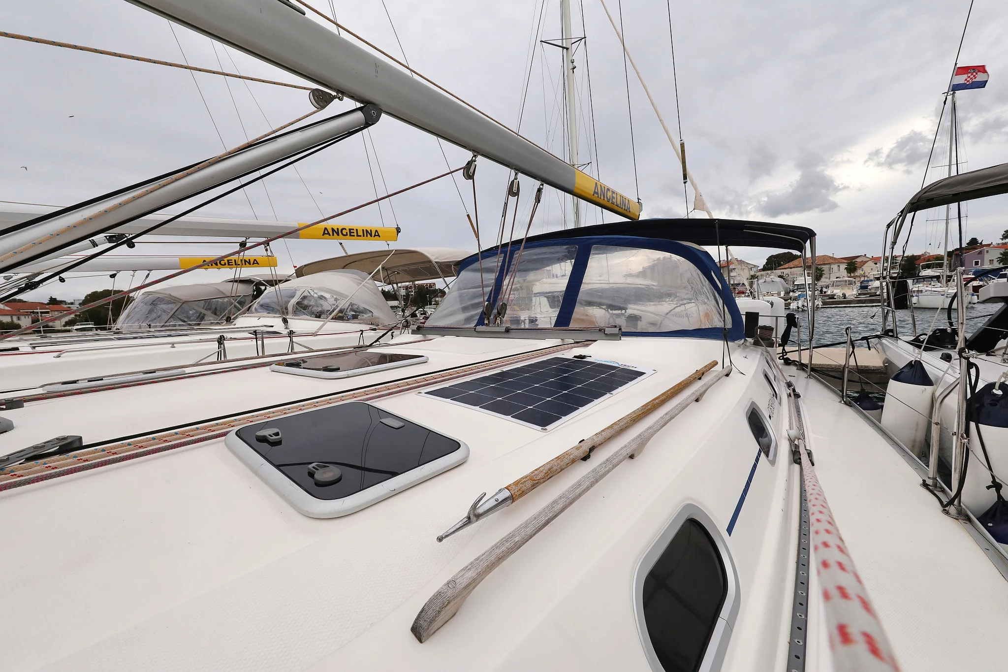 Gib Sea 51 (Strawberry III)  - 11