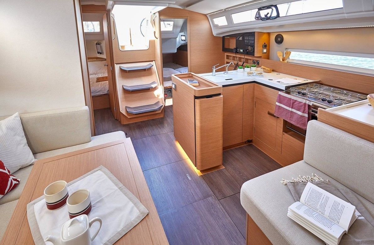 Photo #7 - Sun Odyssey 410 - 3 cab. (Chimera) in Lefkada - 31821