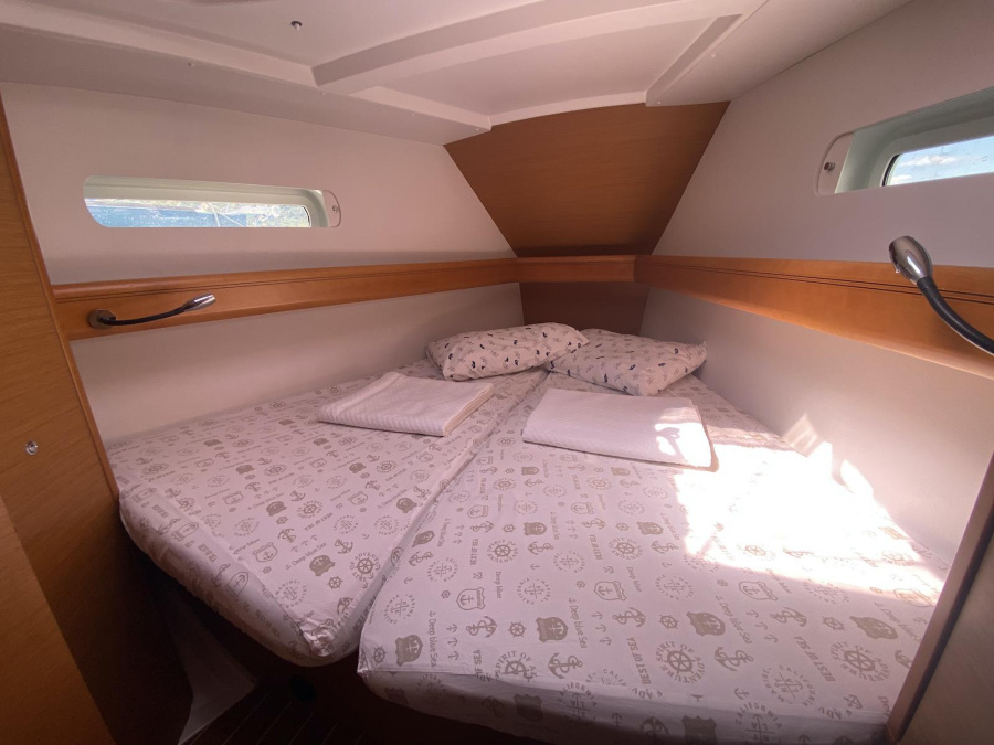 Photo #6 - Sun Odyssey 439 (Toya) in Fethiye - 31847