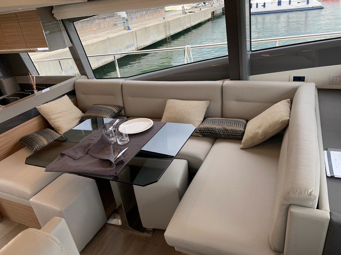 Photo #8 - Ferretti Yachts 450 (Lady Esmeralda) in Podstrana - 31904