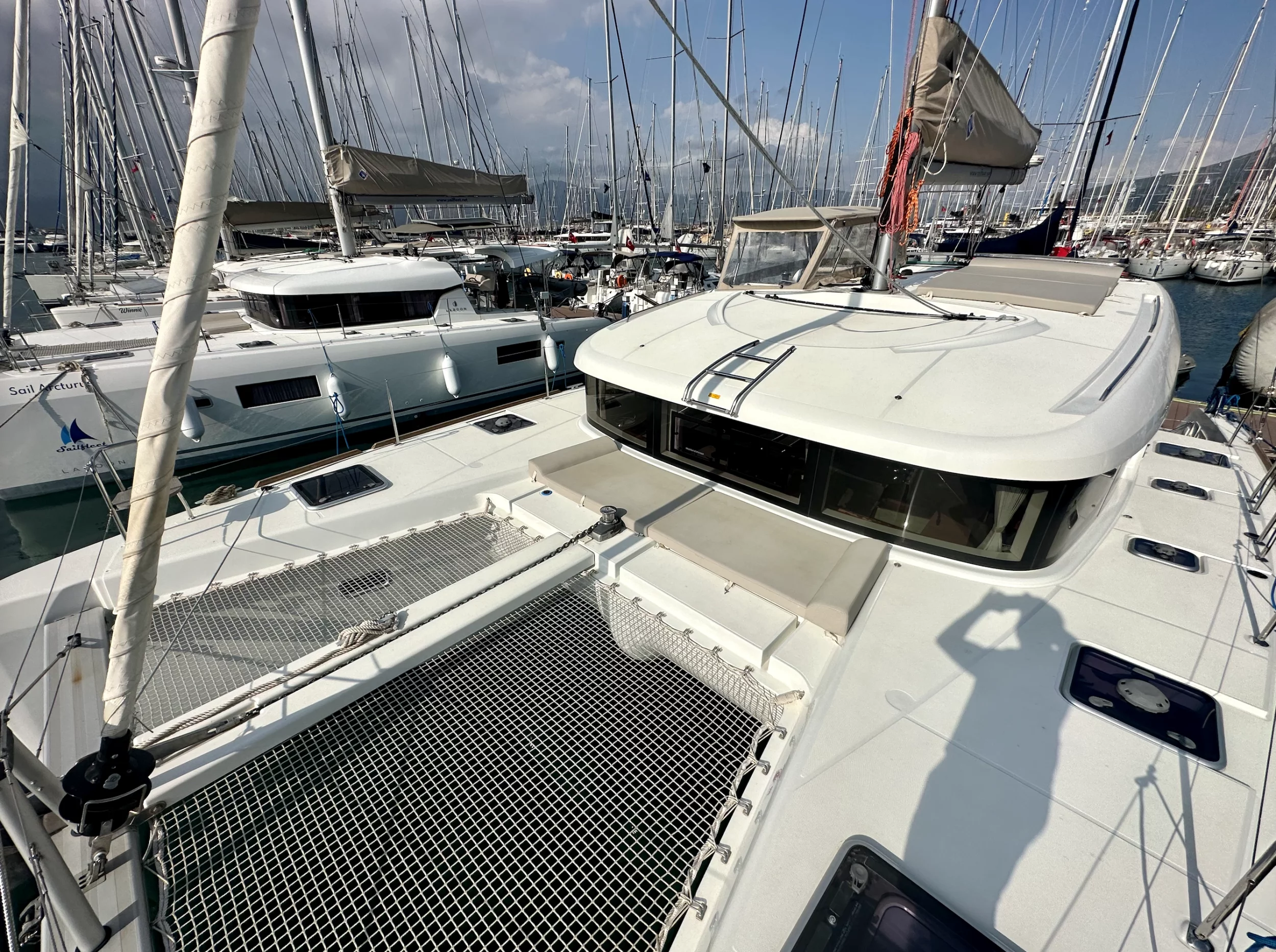 Lagoon 40 - 4 + 2 cab (Sail Castor)  - 6