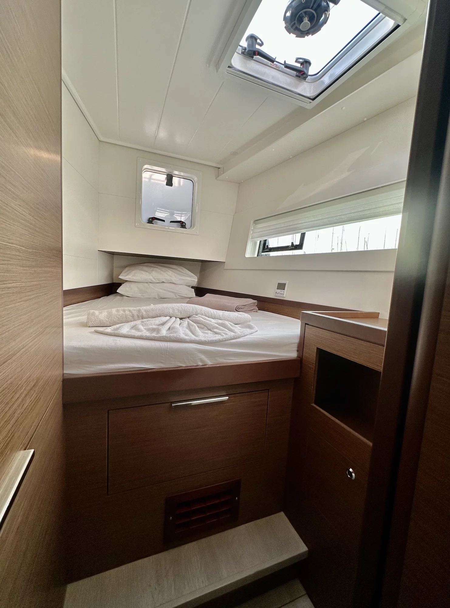 Lagoon 40 - 4 + 2 cab (Sail Castor)  - 13