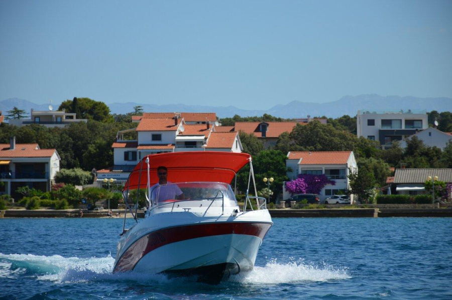 Photo #7 - Marine Time 565 Sundeck (Marine Time 565) in Petrane - 31933