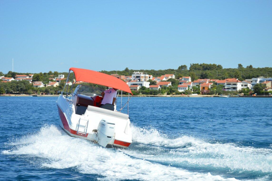 Photo #8 - Marine Time 565 Sundeck (Marine Time 565) in Petrane - 31933
