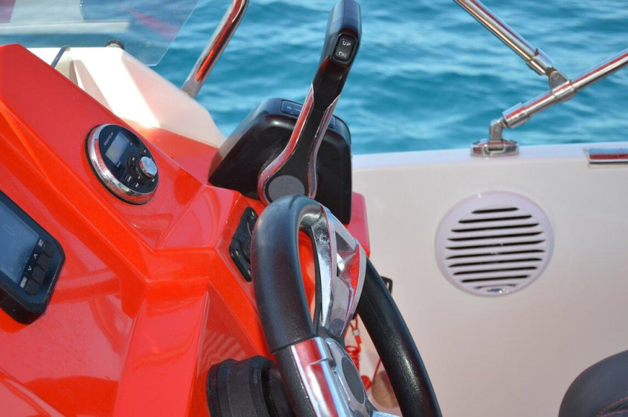 Photo #14 - Marine Time 565 Sundeck (Marine Time 565) in Petrane - 31933
