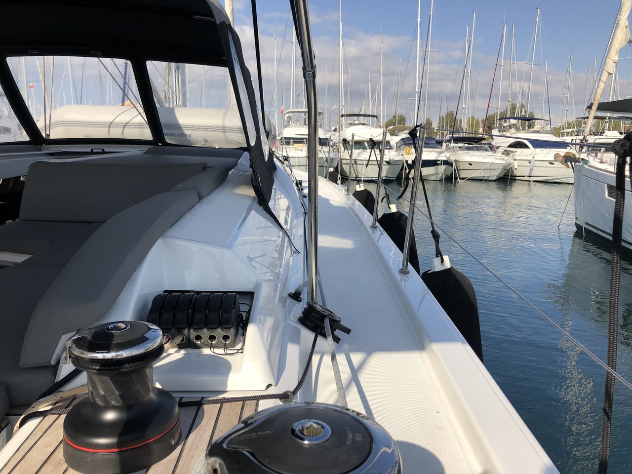Photo #5 - Oceanis 51.1 - 5 + 1 cab. (Salt Water) in Athens - 31934
