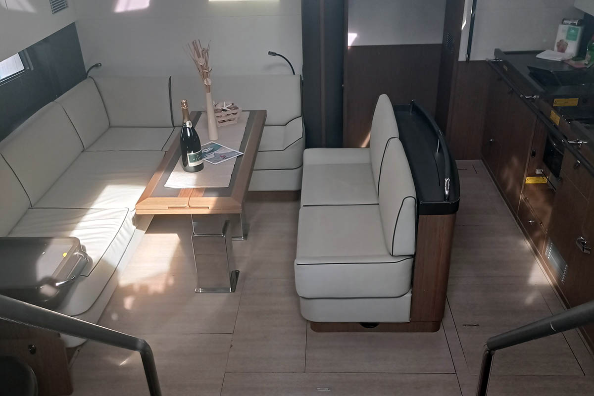 Photo #14 - Oceanis Yacht 62 - 4 + 1 (Penultimo) en Elliniko - 31945
