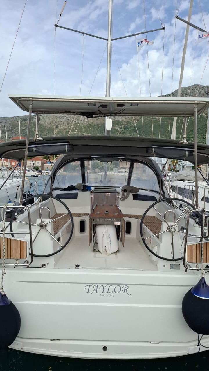Photo #3 - Oceanis 40.1 (Taylor) en Lefkada - 31959