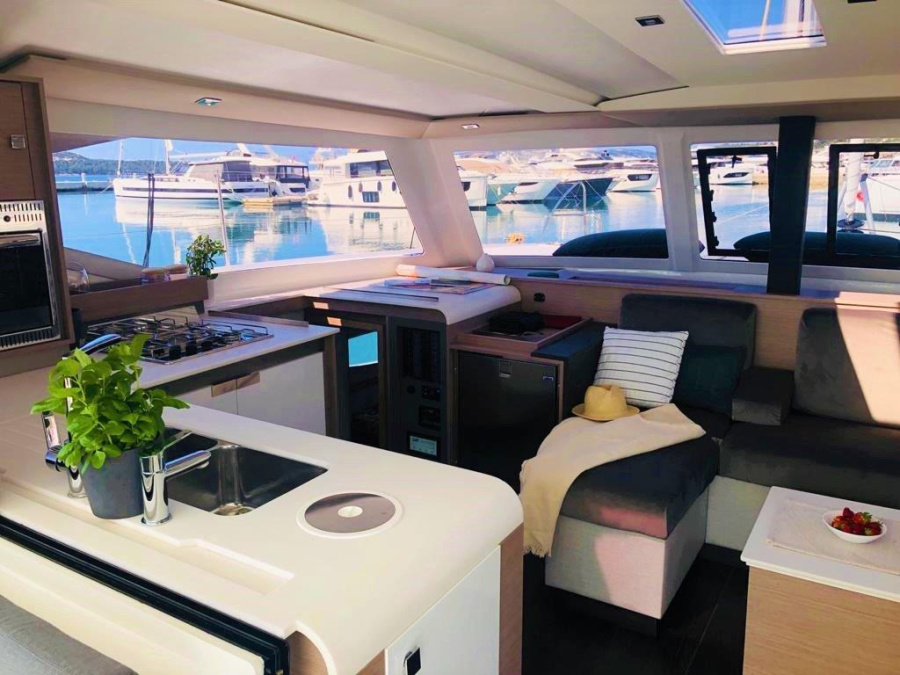 Photo #7 - Fountaine Pajot Isla 40 - 3 cab. (Island Escape) en Trogir - 31995
