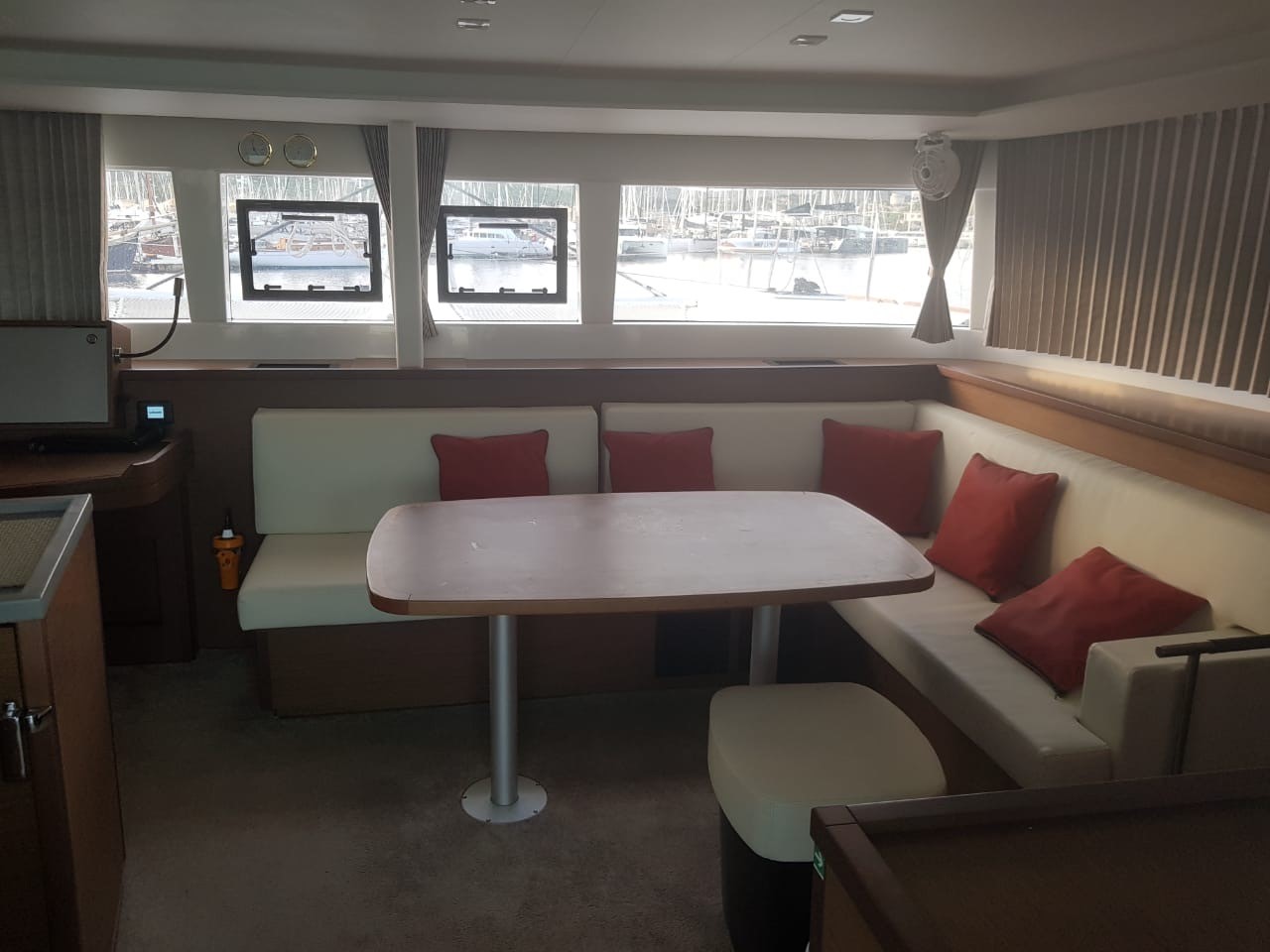 Photo #7 - Lagoon 450 F - 4 + 2 cab. (Fo's) in Mykonos - 32019