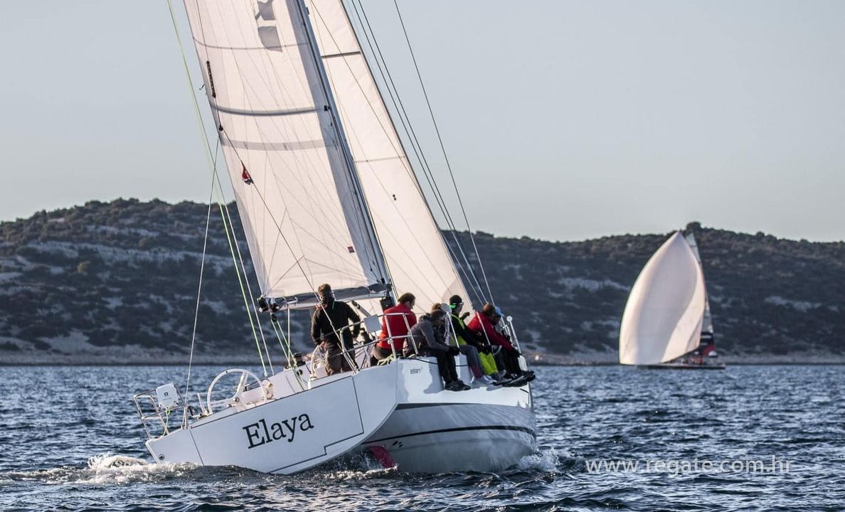 Photo #6 - Elan E5 (Elaya) en Biograd - 32040