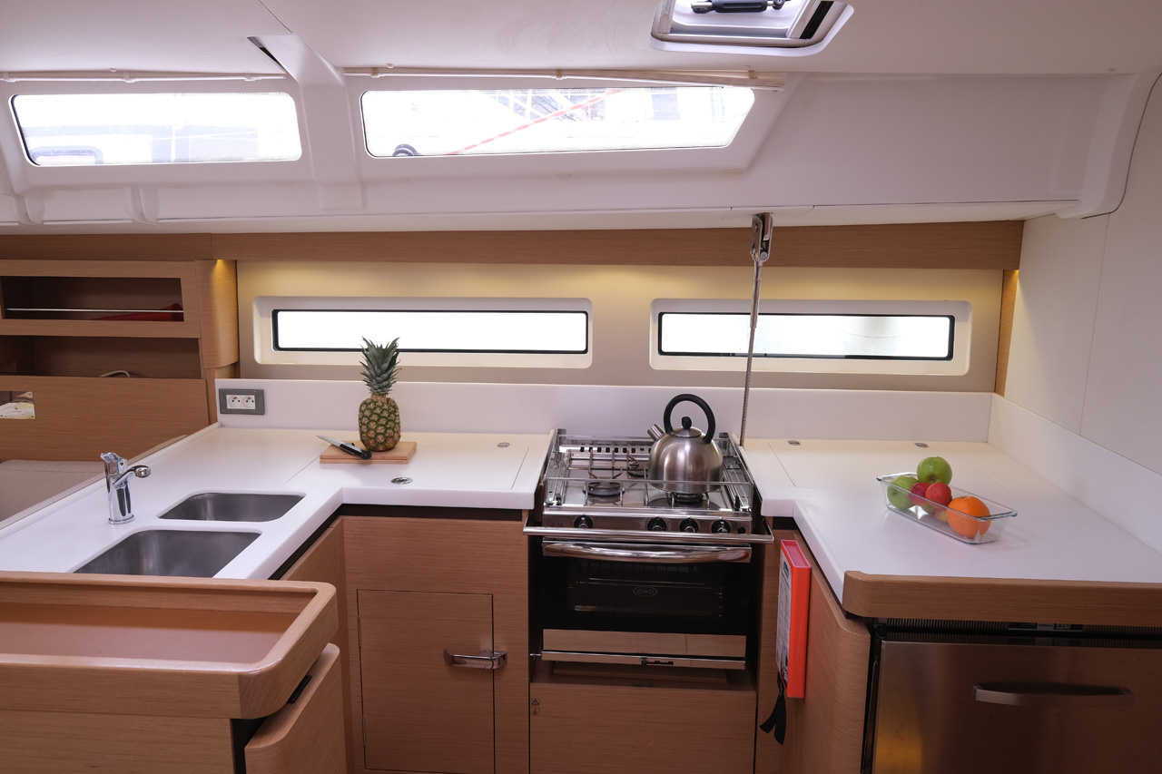 Photo #8 - Sun Odyssey 490 - 3 cab. (La Vita e Bella) en Gocek - 32098