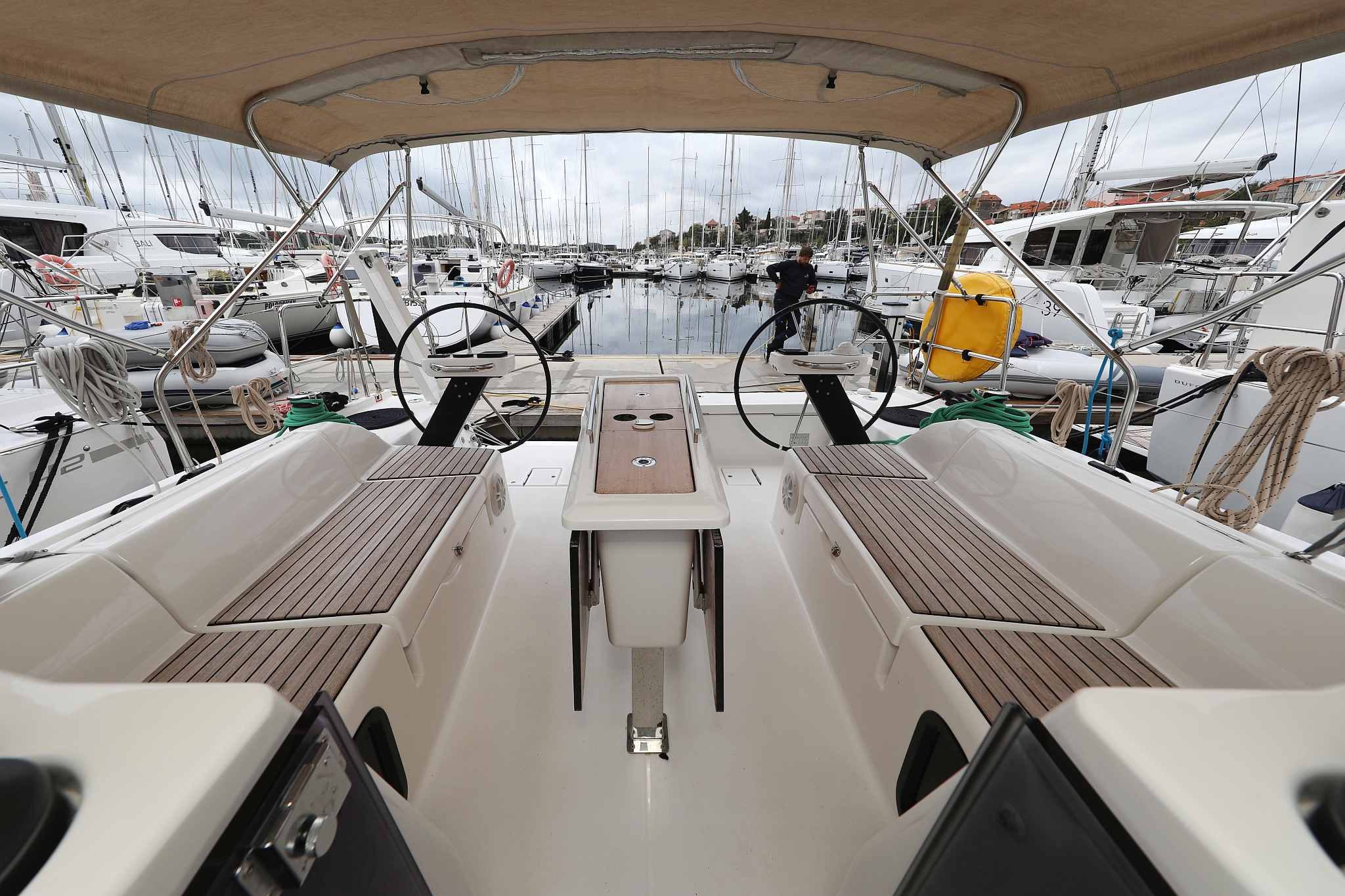 Photo #8 - Dufour 390 GL (Mercury) in Trogir - 32119