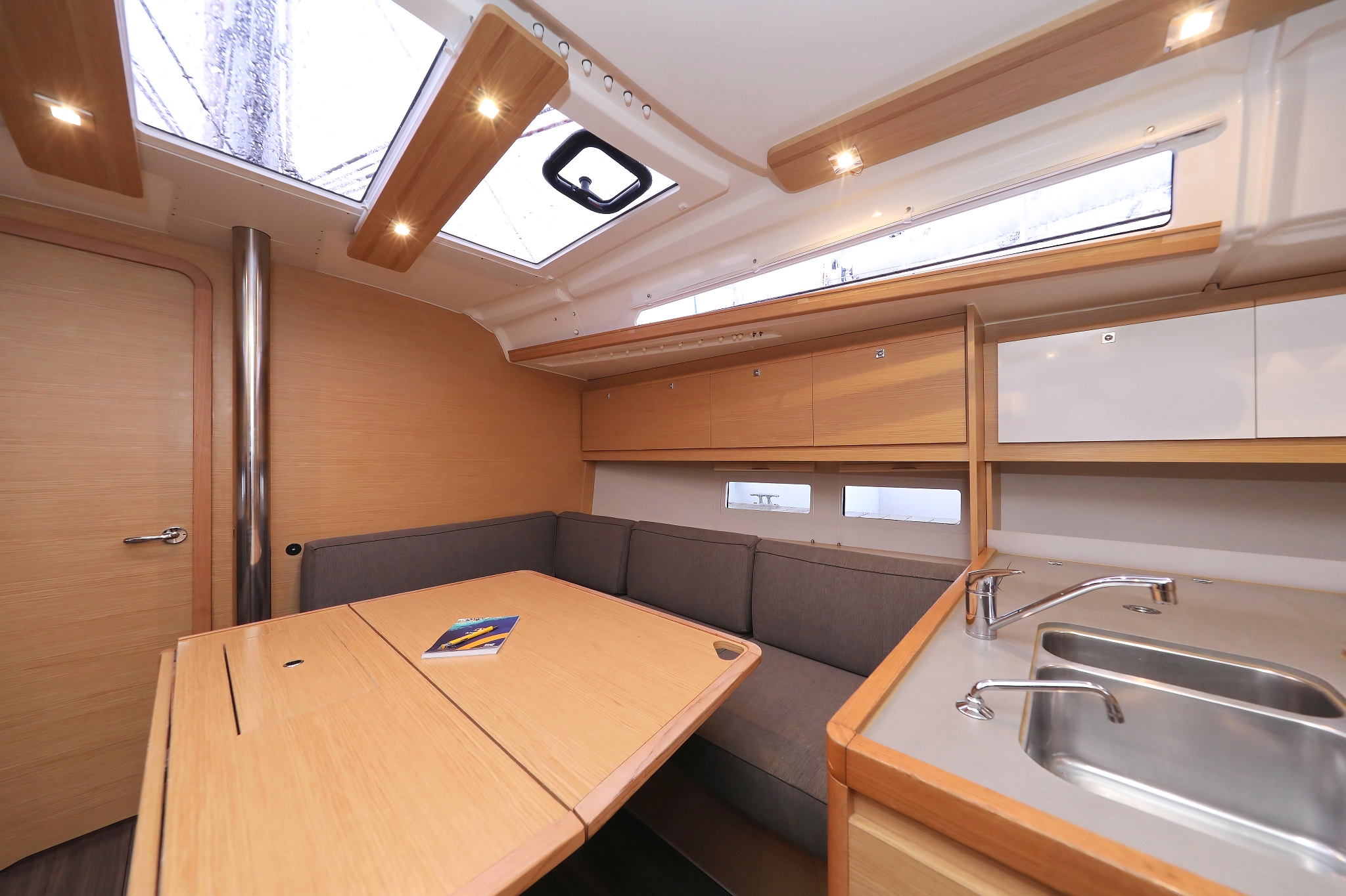 Photo #18 - Dufour 390 GL (Mercury) in Trogir - 32119
