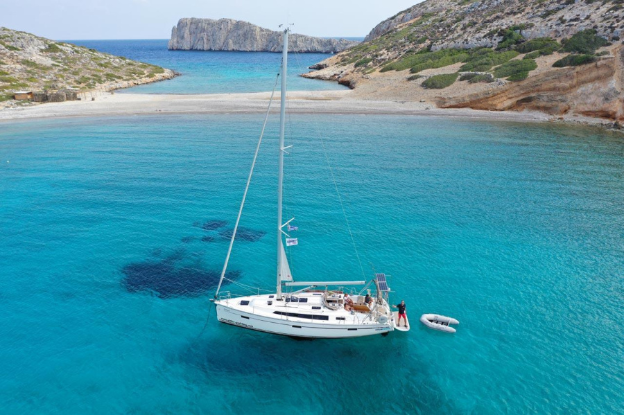 Photo #6 - Bavaria Cruiser 41 - 3 cab. (Calamari) in Lavrion - 32150