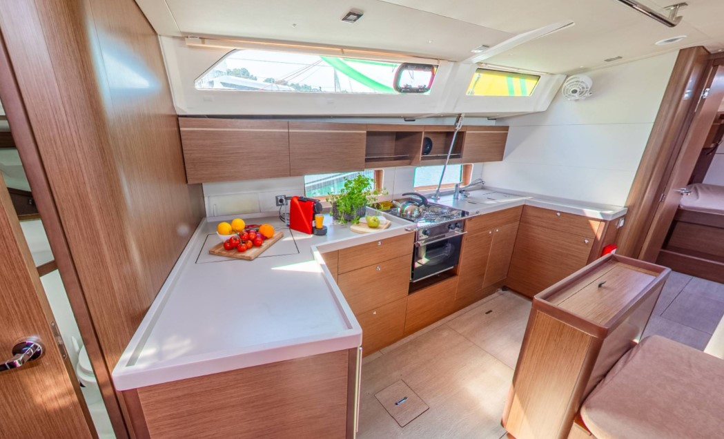 Photo #9 - Oceanis 46.1 - 4 cab. (Nauti Buoy) en Split - 32169