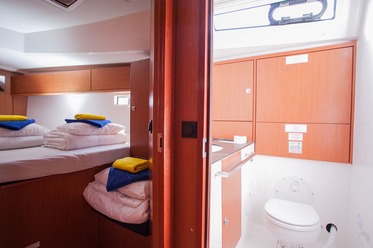 Photo #16 - Bavaria Cruiser 46 - 4 cab. (Set Point) en Trogir - 32185