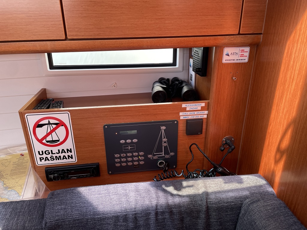 Photo #9 - Bavaria Cruiser 46 - 4 cab. (Alessandra) en Sukosan - 32215