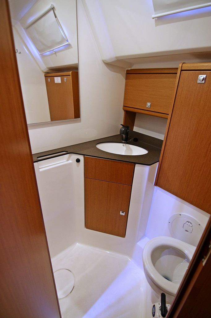 Photo #16 - Bavaria Cruiser 46 - 4 cab. (Alessandra) en Sukosan - 32215