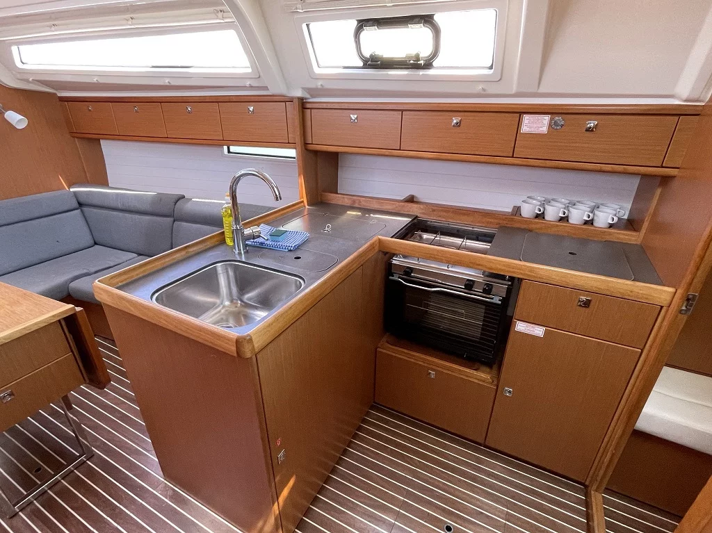 Bavaria Cruiser 37 - 3 cab. (Andrea)  - 11